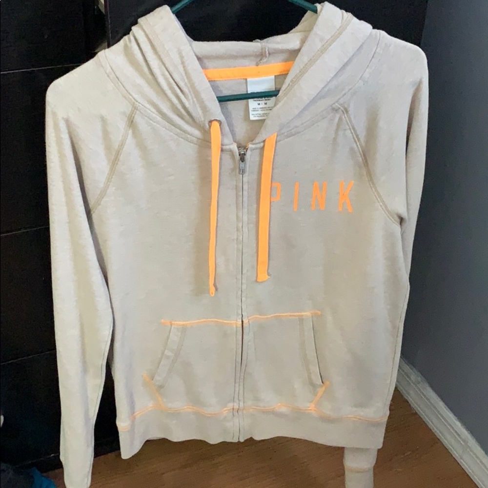 VS zip up